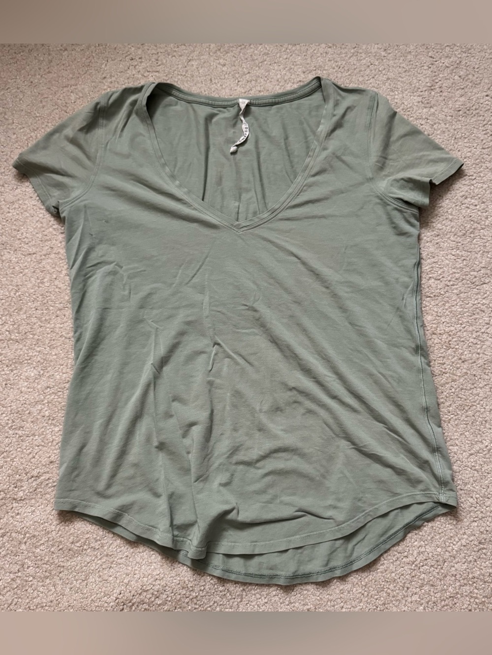 Lululemon love v neck Tee Sage Green/6